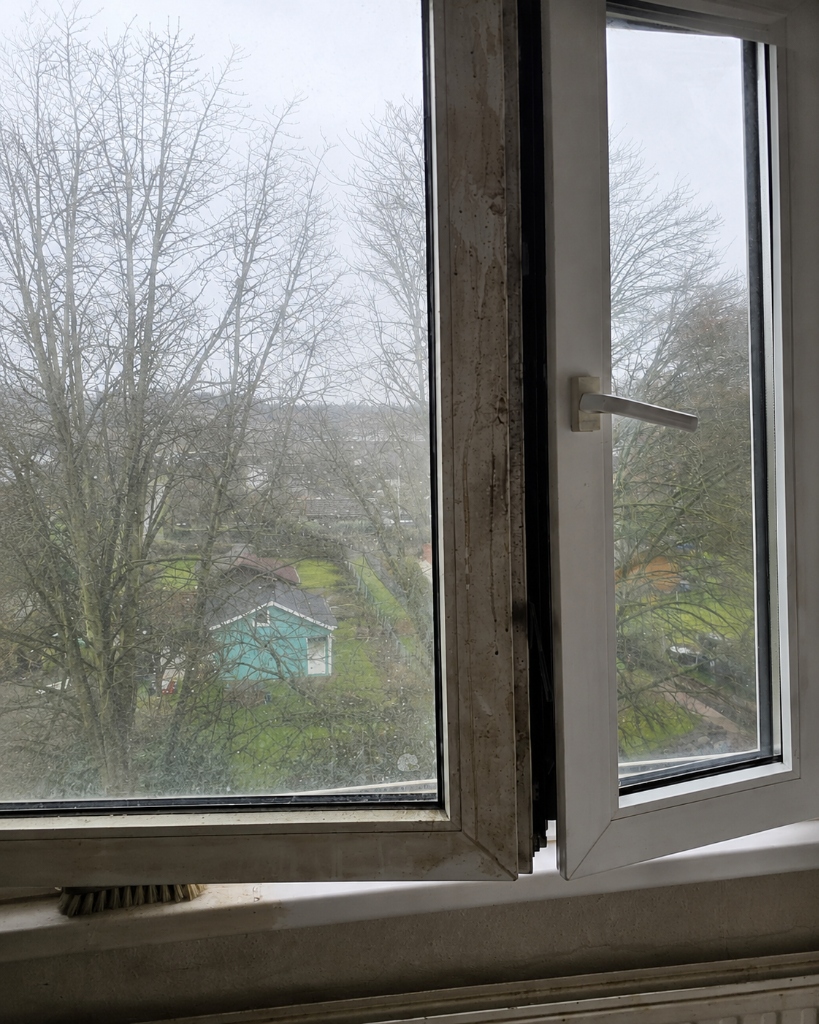 Fensterreinigung Vorher (Schmutzig)